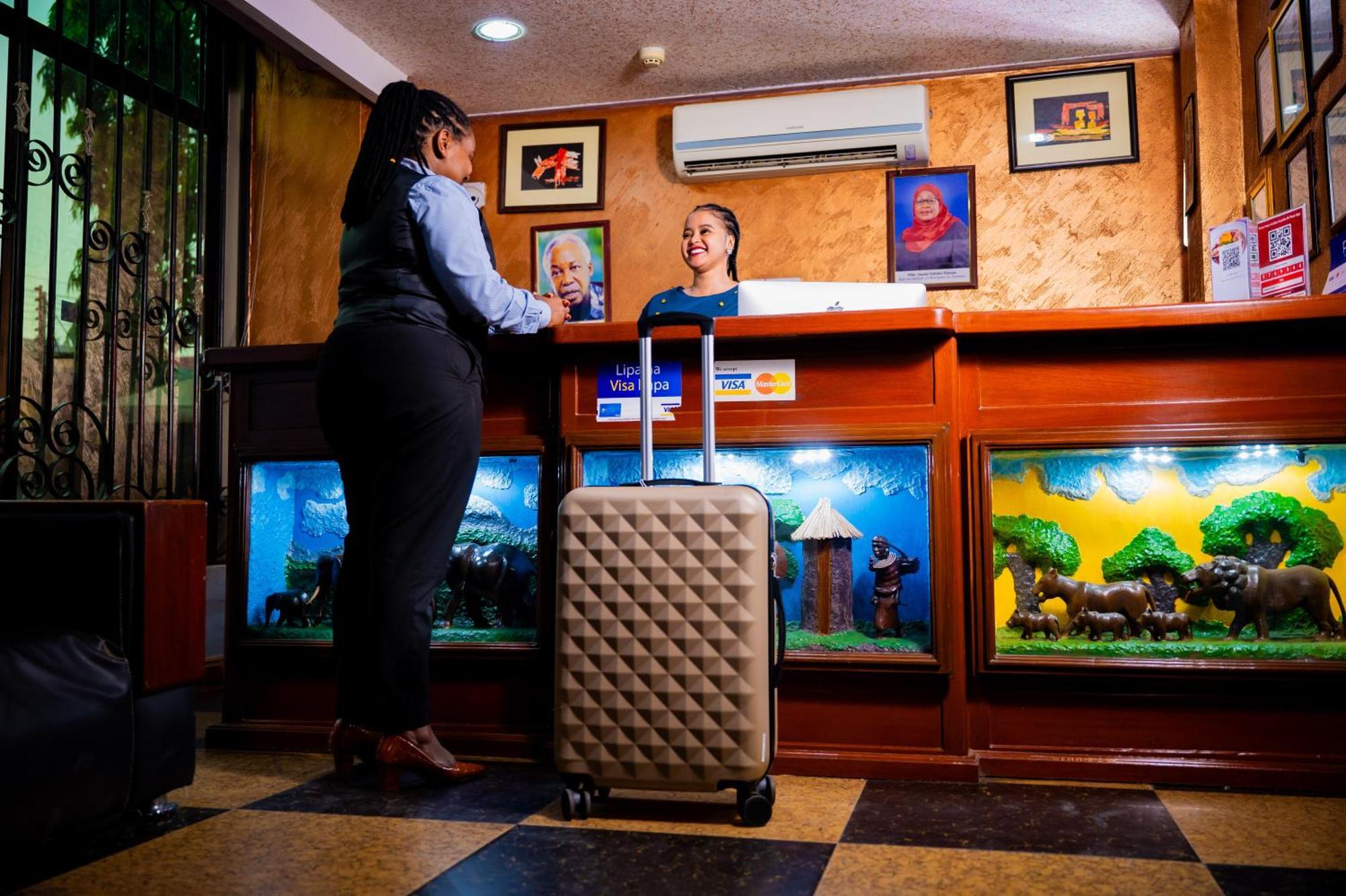 Green Mountain Hotel Arusha Ngoại thất bức ảnh