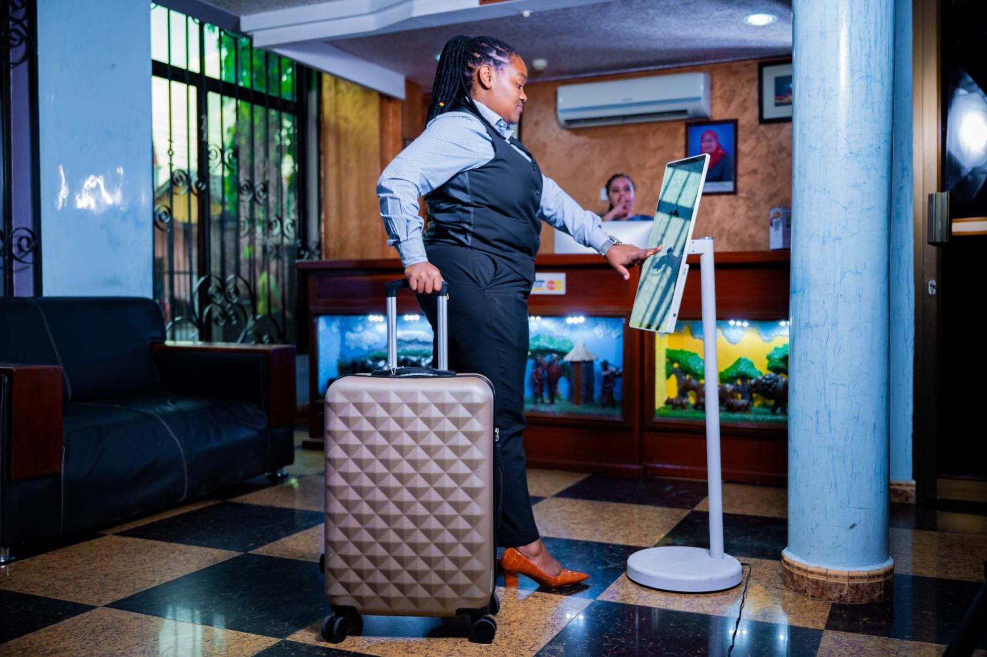 Green Mountain Hotel Arusha Ngoại thất bức ảnh