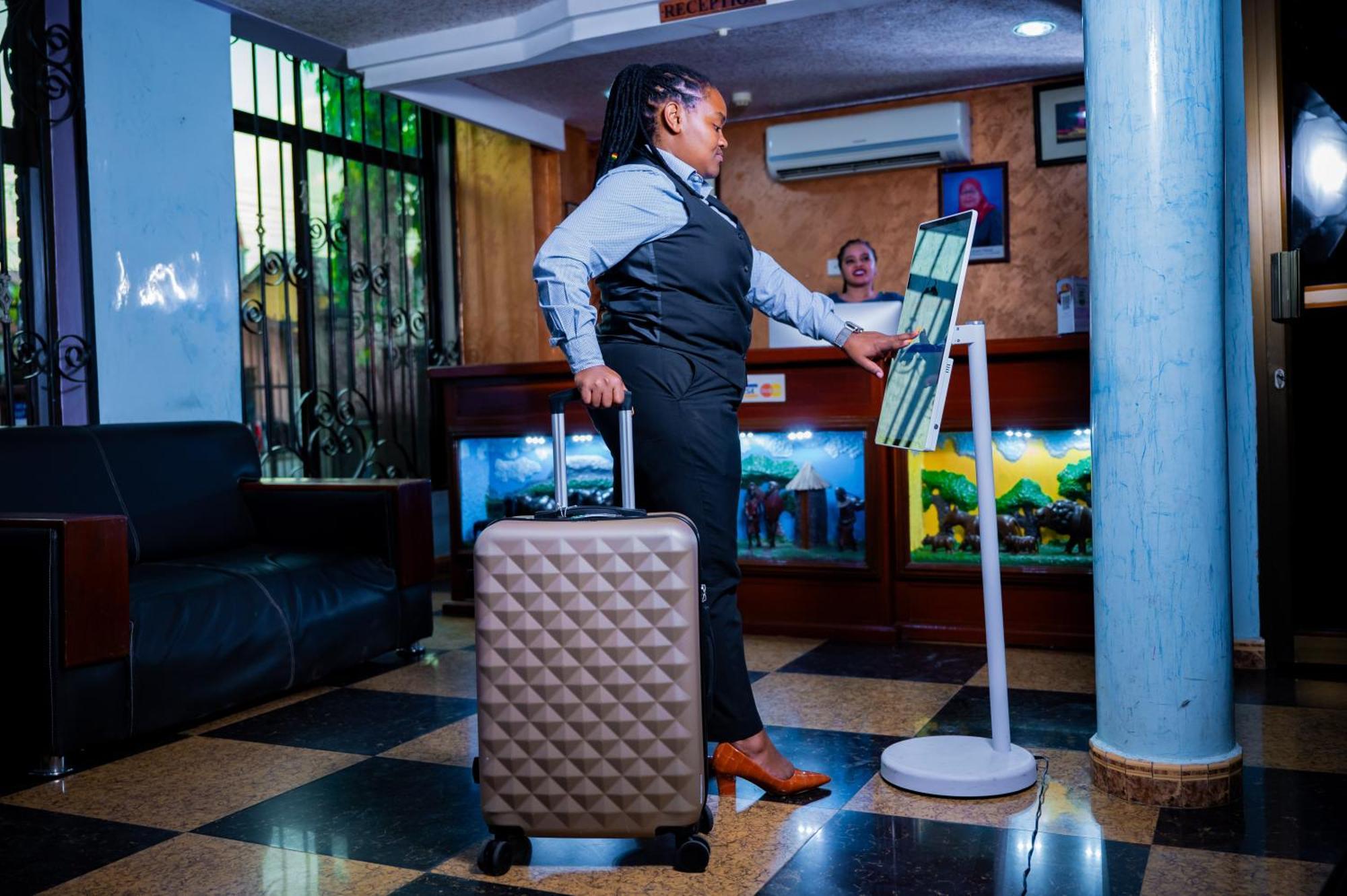 Green Mountain Hotel Arusha Ngoại thất bức ảnh